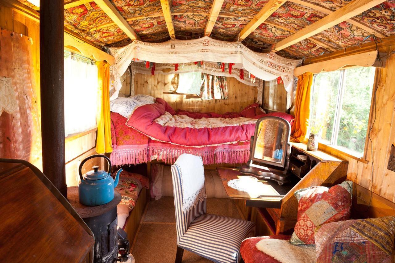 New Inn Brilley Whitney Екстериор снимка