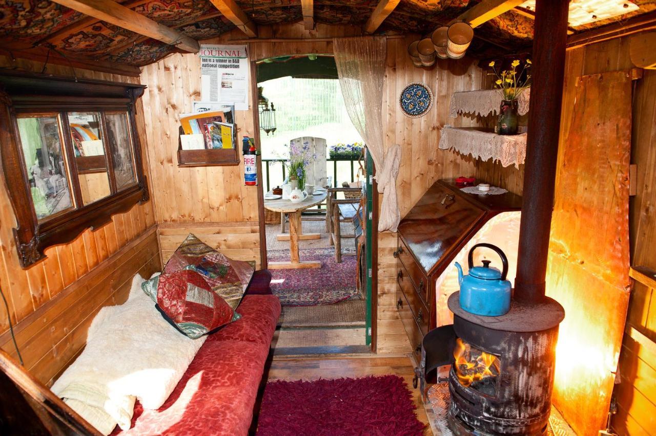New Inn Brilley Whitney Екстериор снимка